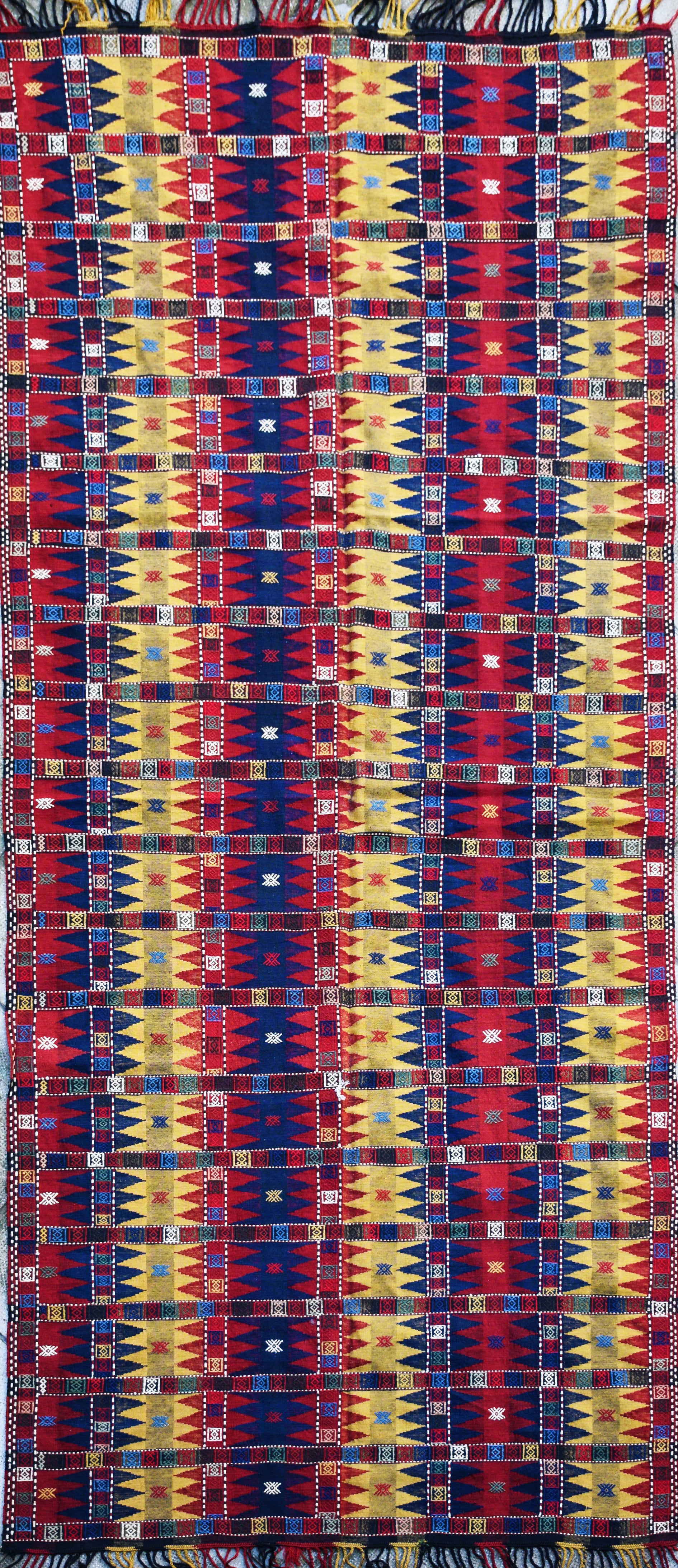 VERNEH CARPET