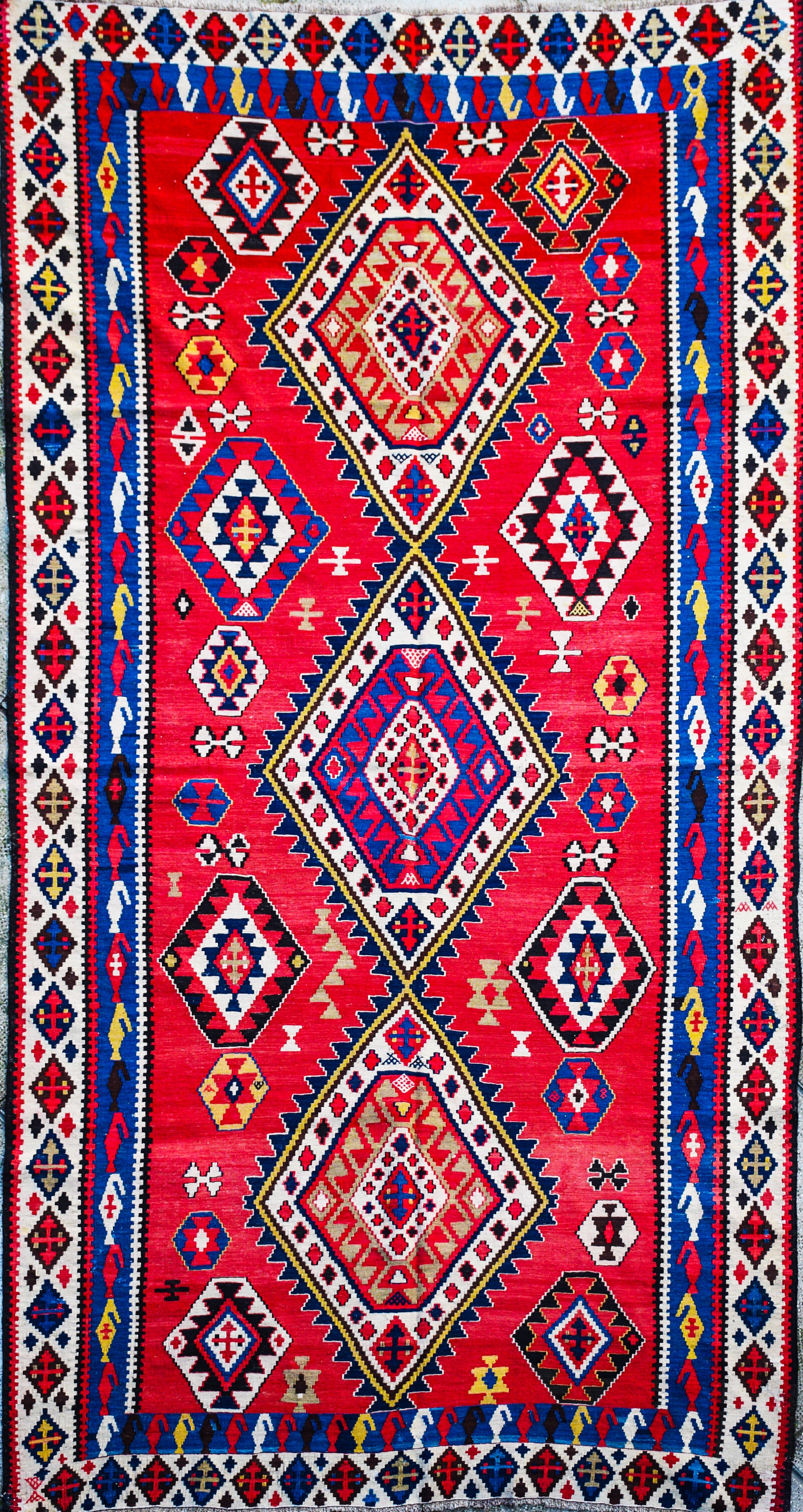 CHIRVAN CARPET