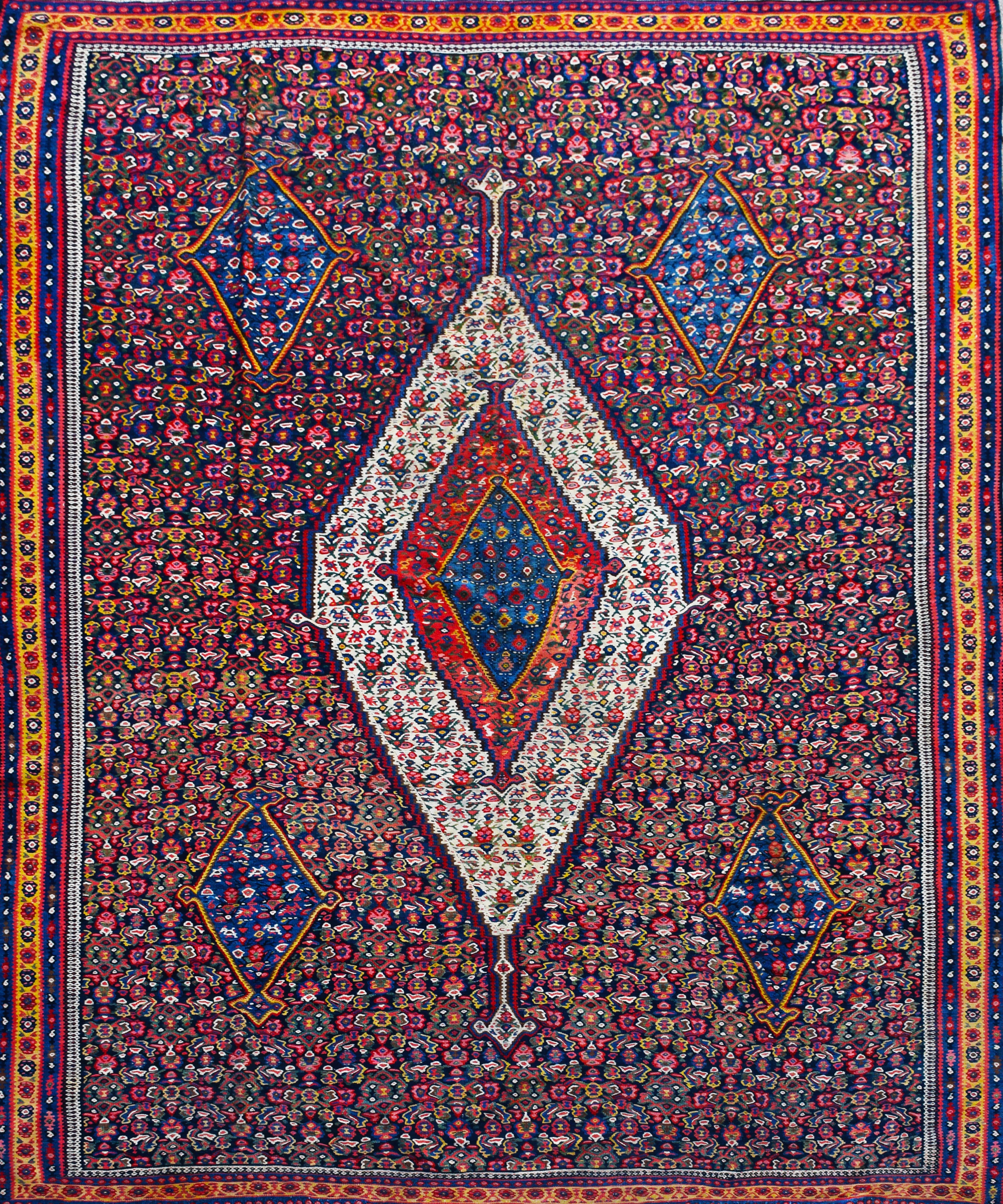 SENNEH CARPET