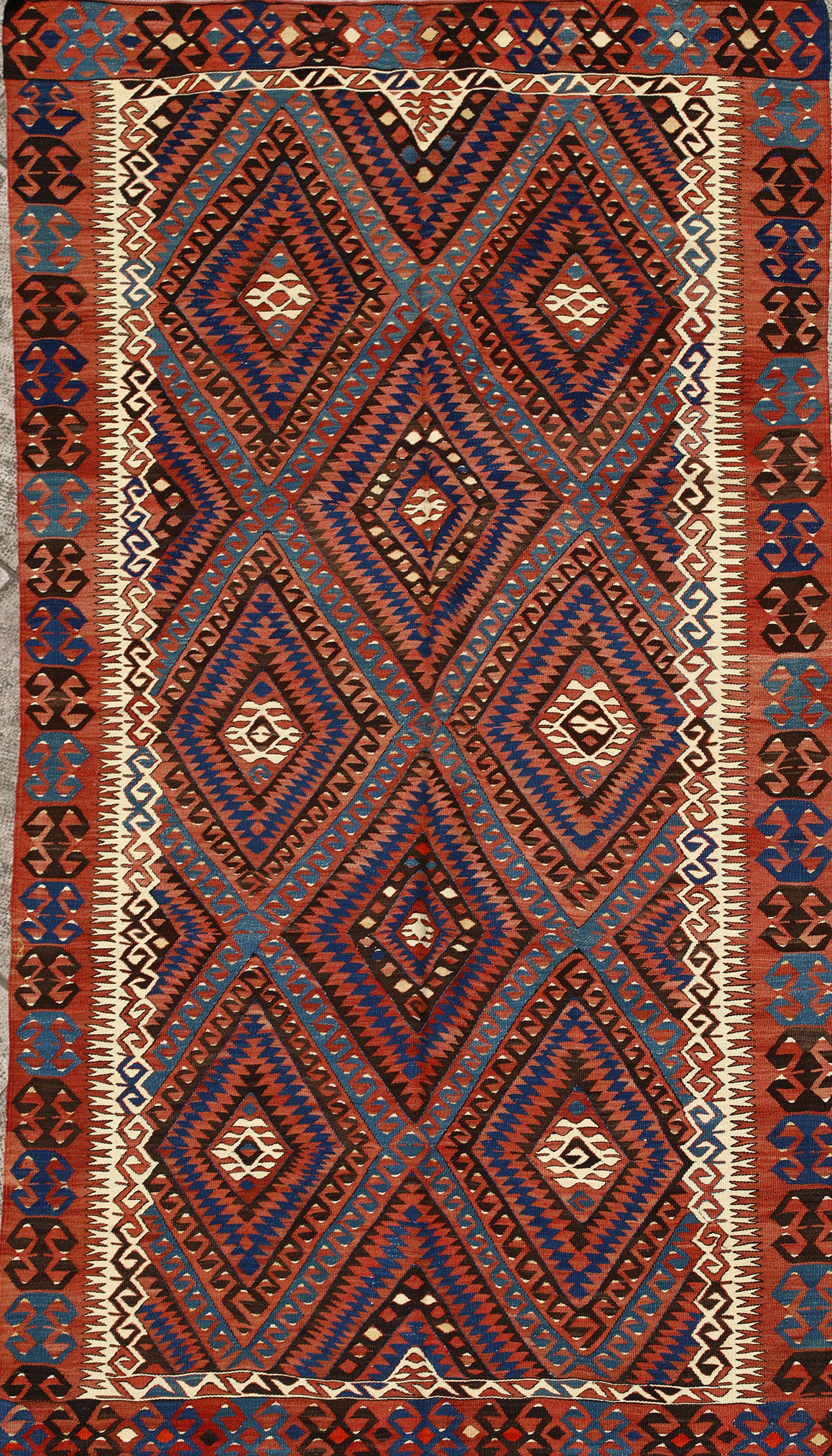 GUTCHMAN CARPET