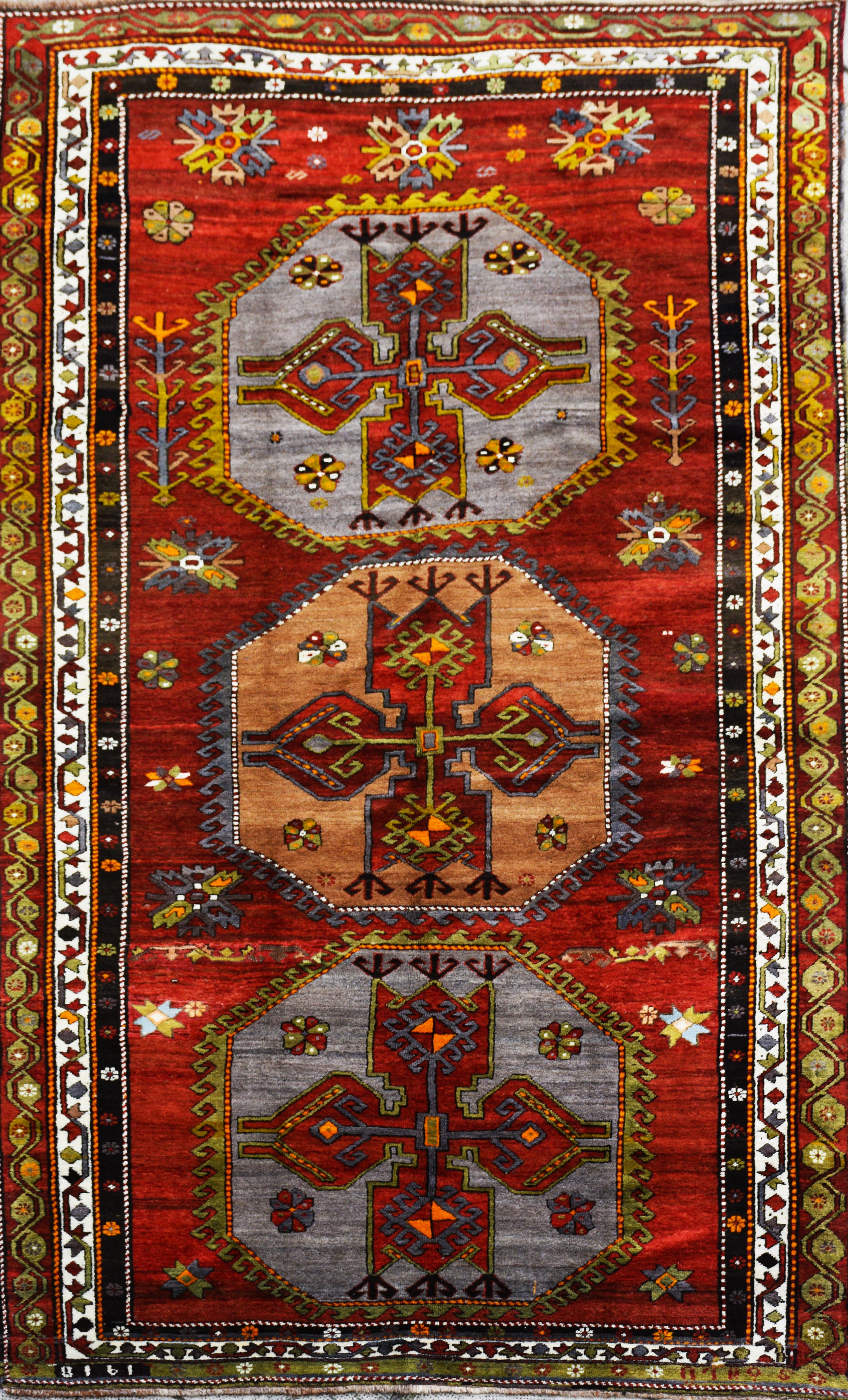 KAZAK LORIPAMBACK CARPET