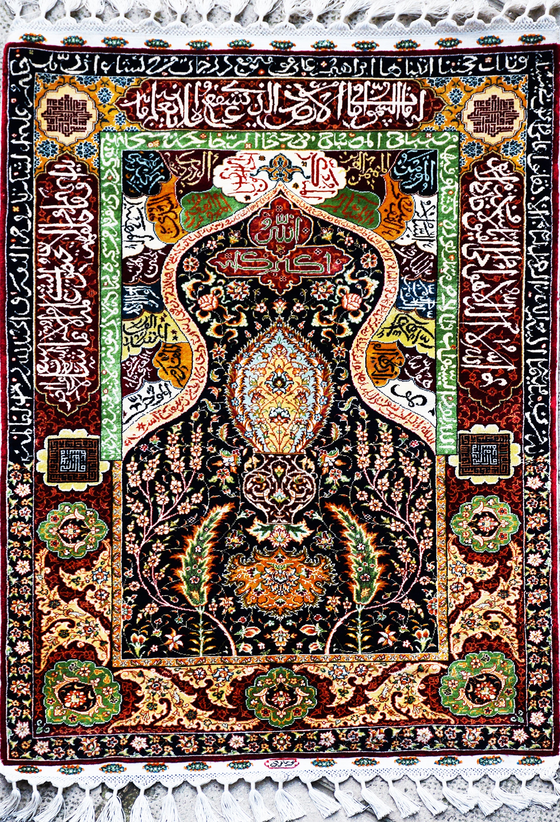 HEREKE CARPET