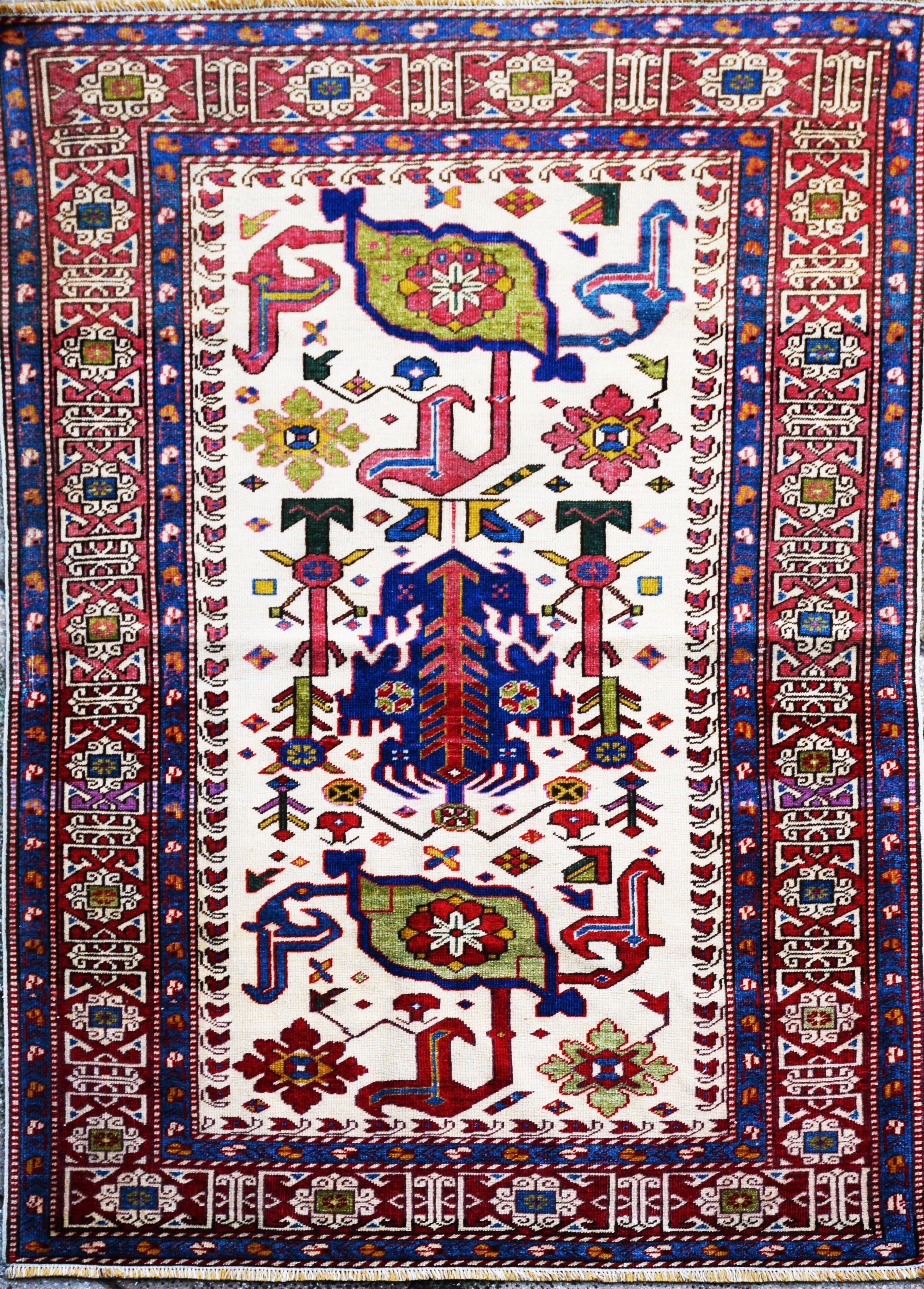 SCHAMACHIA CARPET