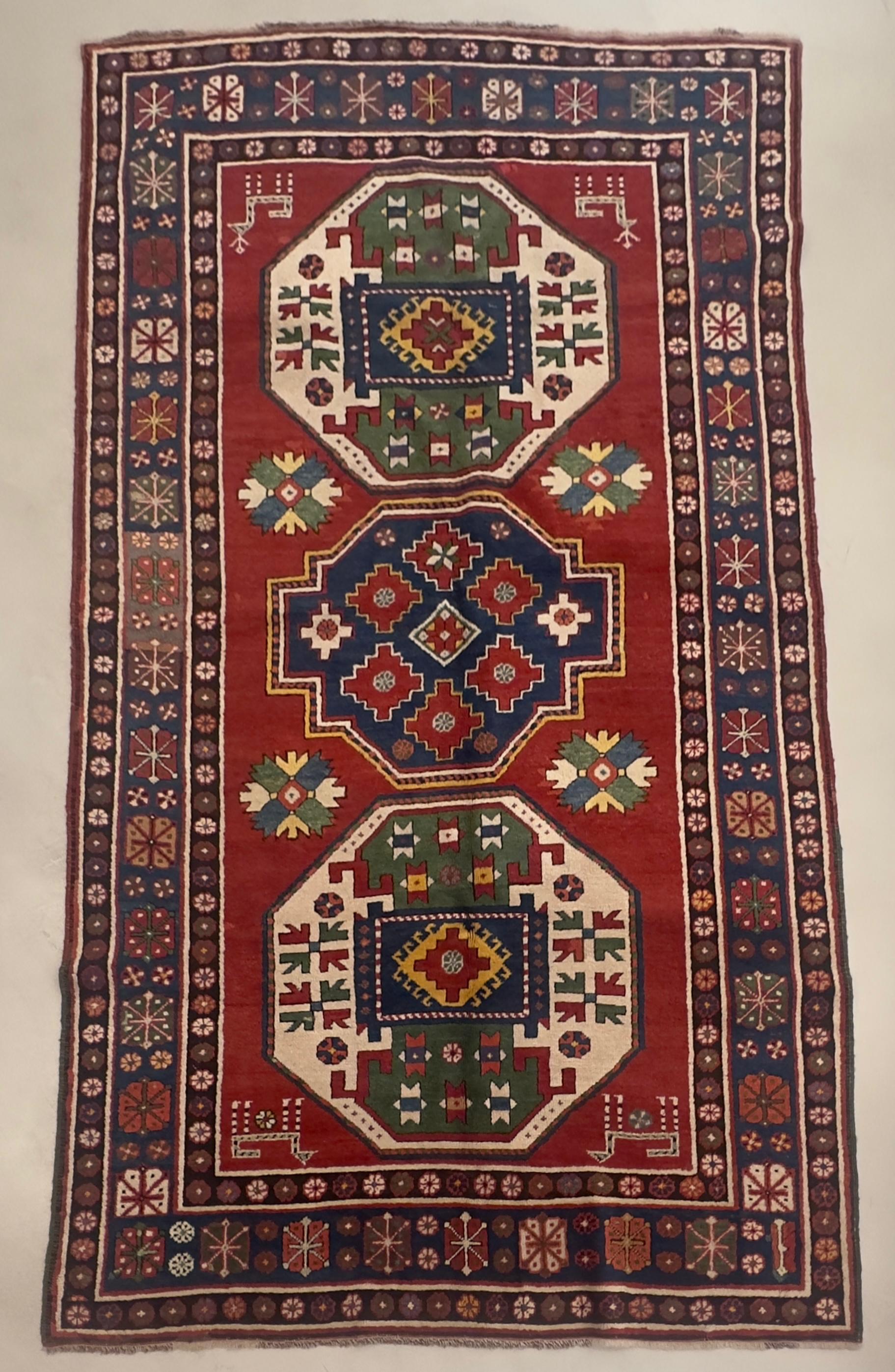 LORIPAMBACK CARPET