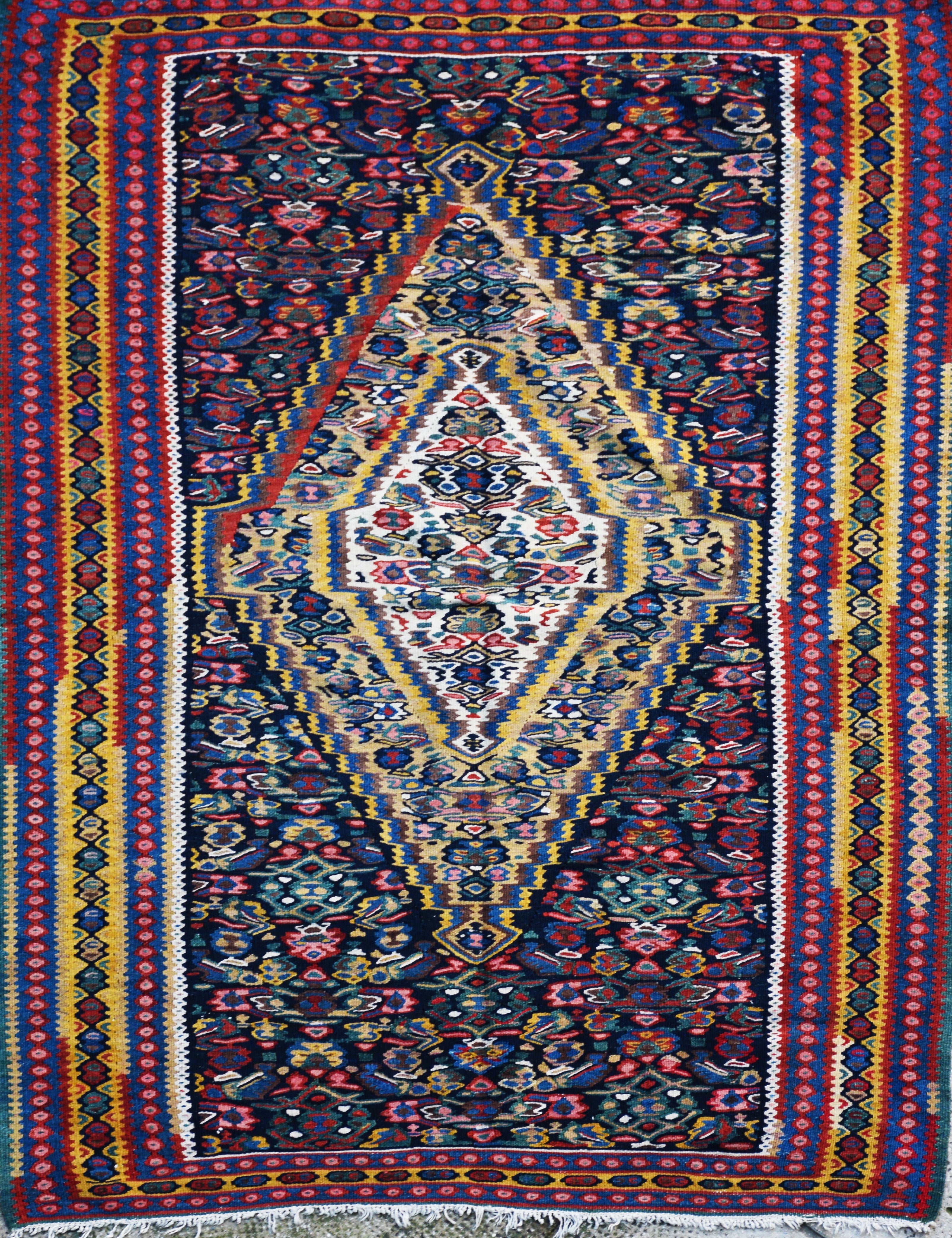 SENNEH KILIM CARPET