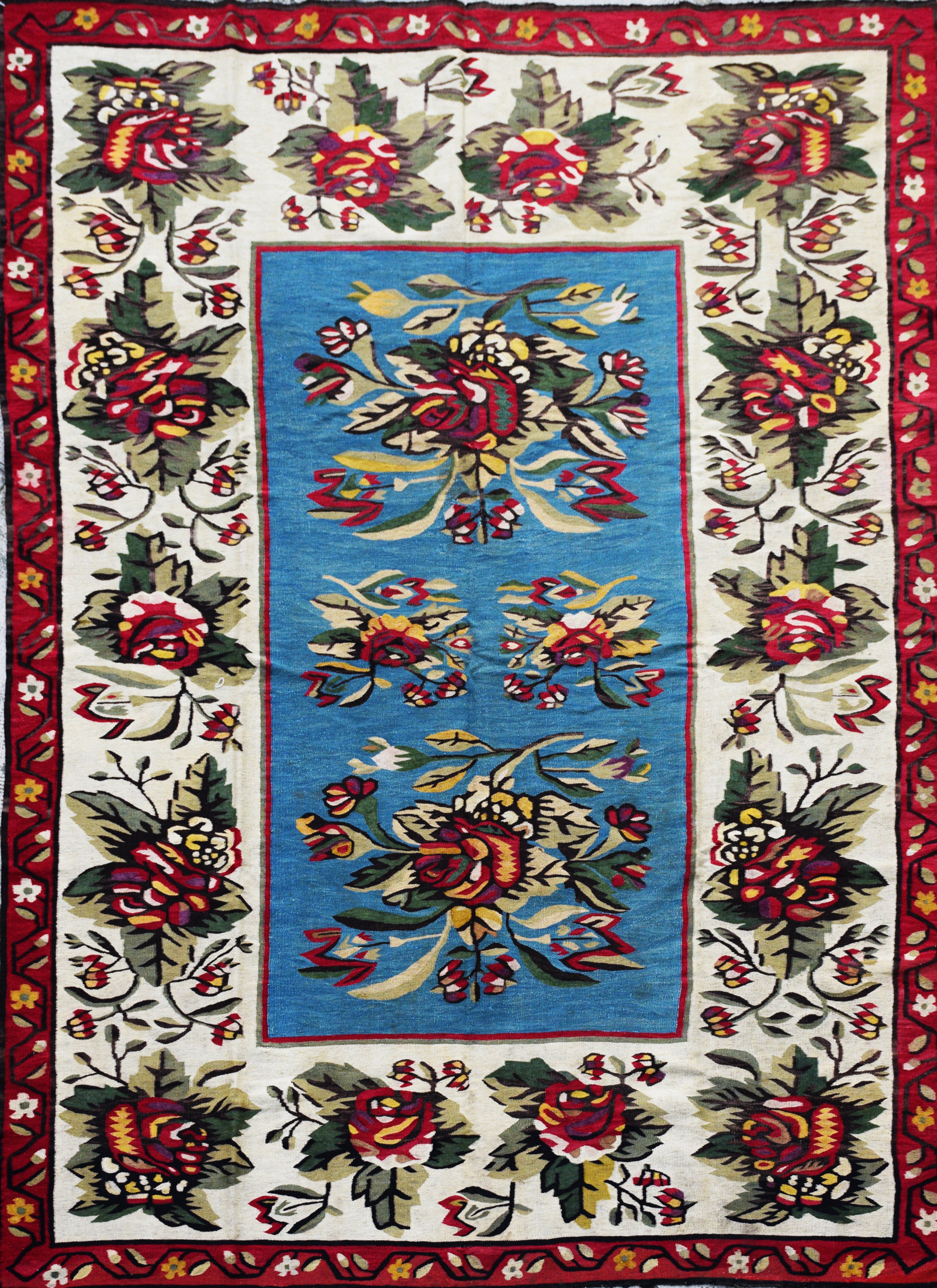 BESARABIAN YOUGUSLAVIAN CARPET