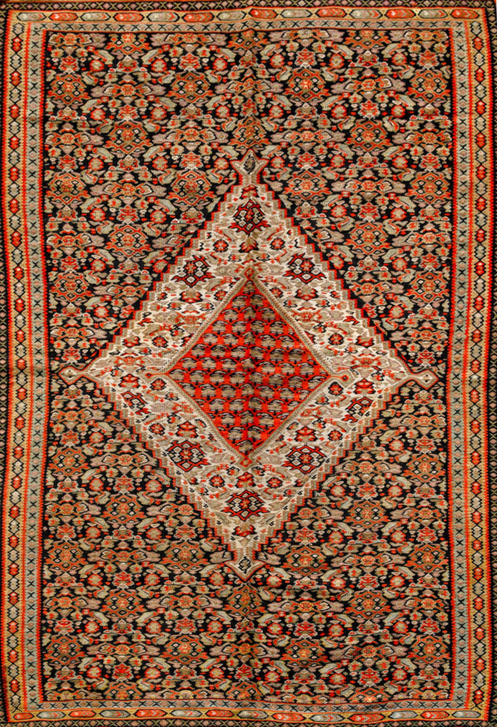 SENNEH CARPET