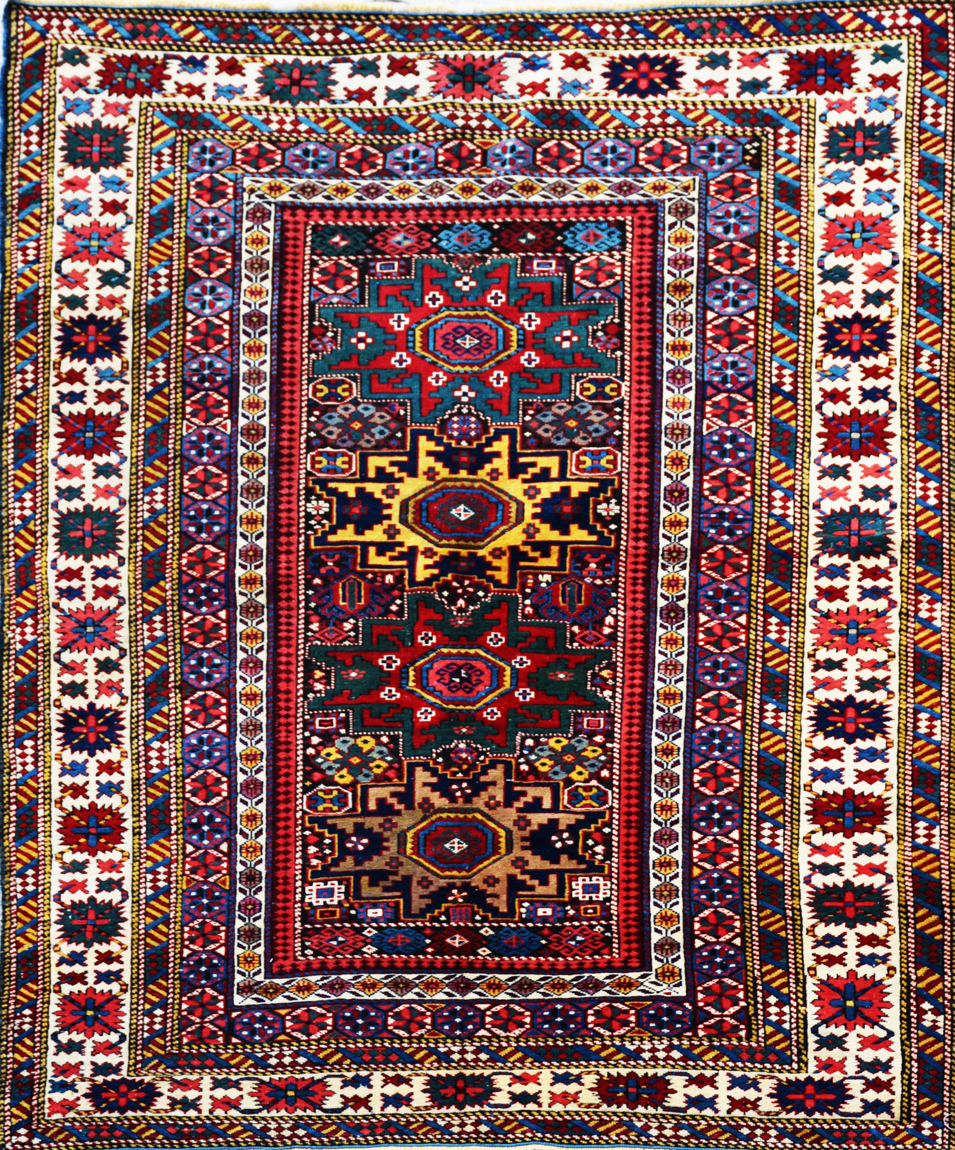 KUBA LESGHI CARPET