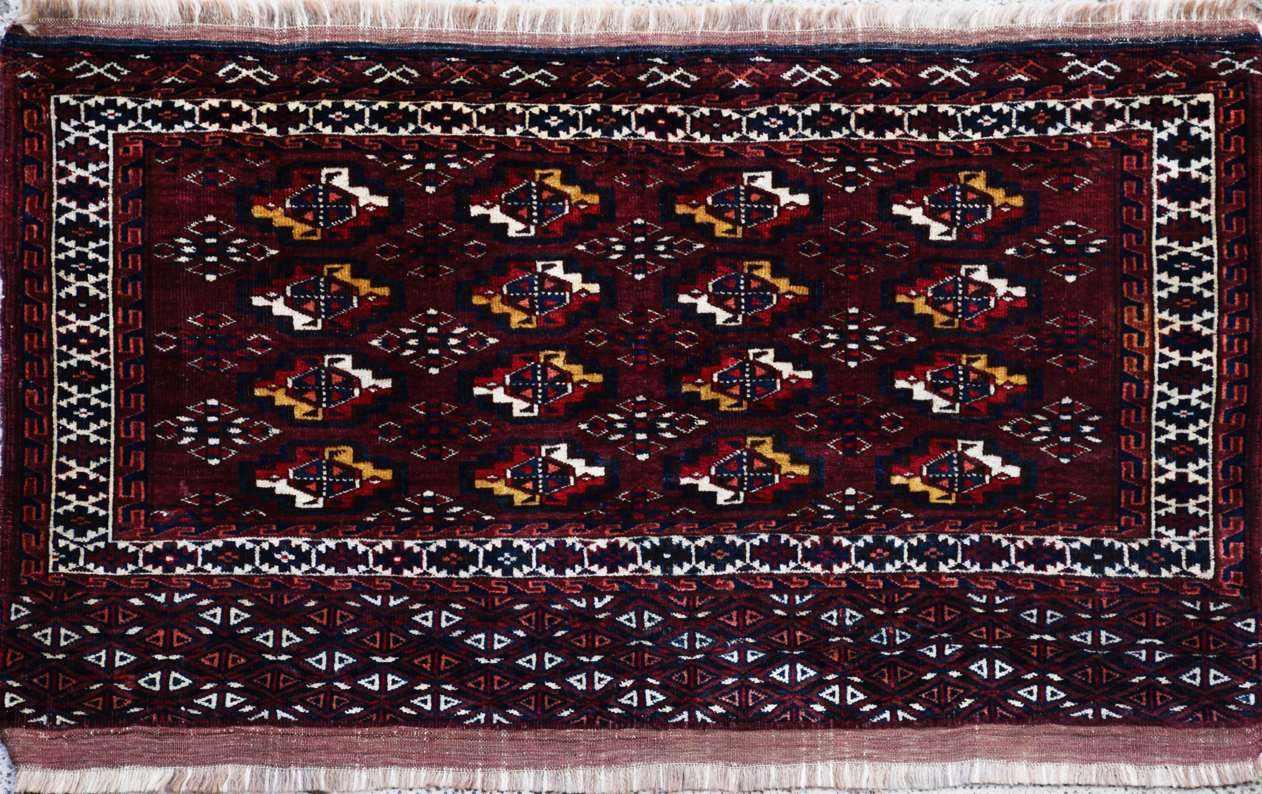 CHUVAL CARPET