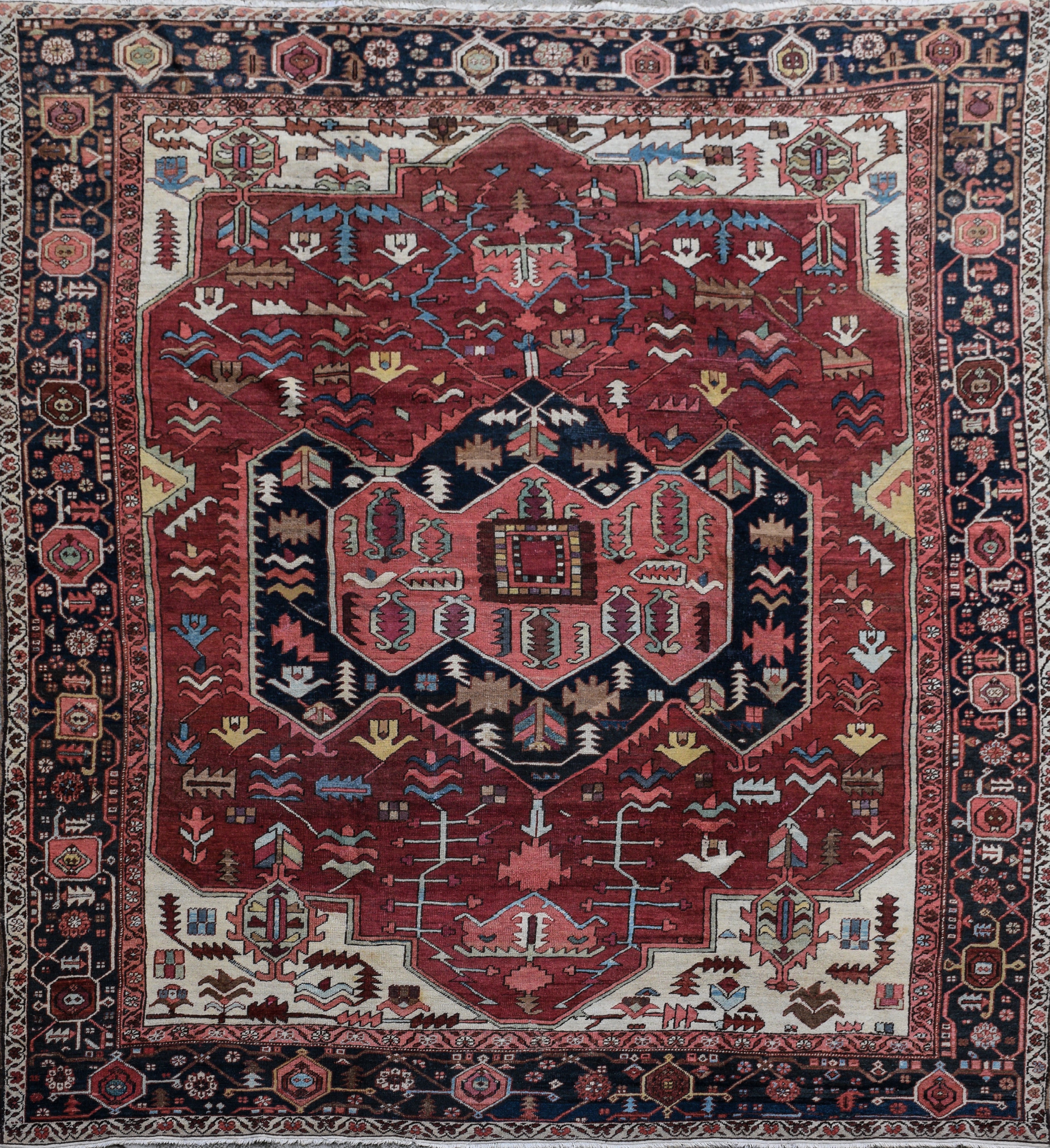 HERIZ SERAPI CARPET