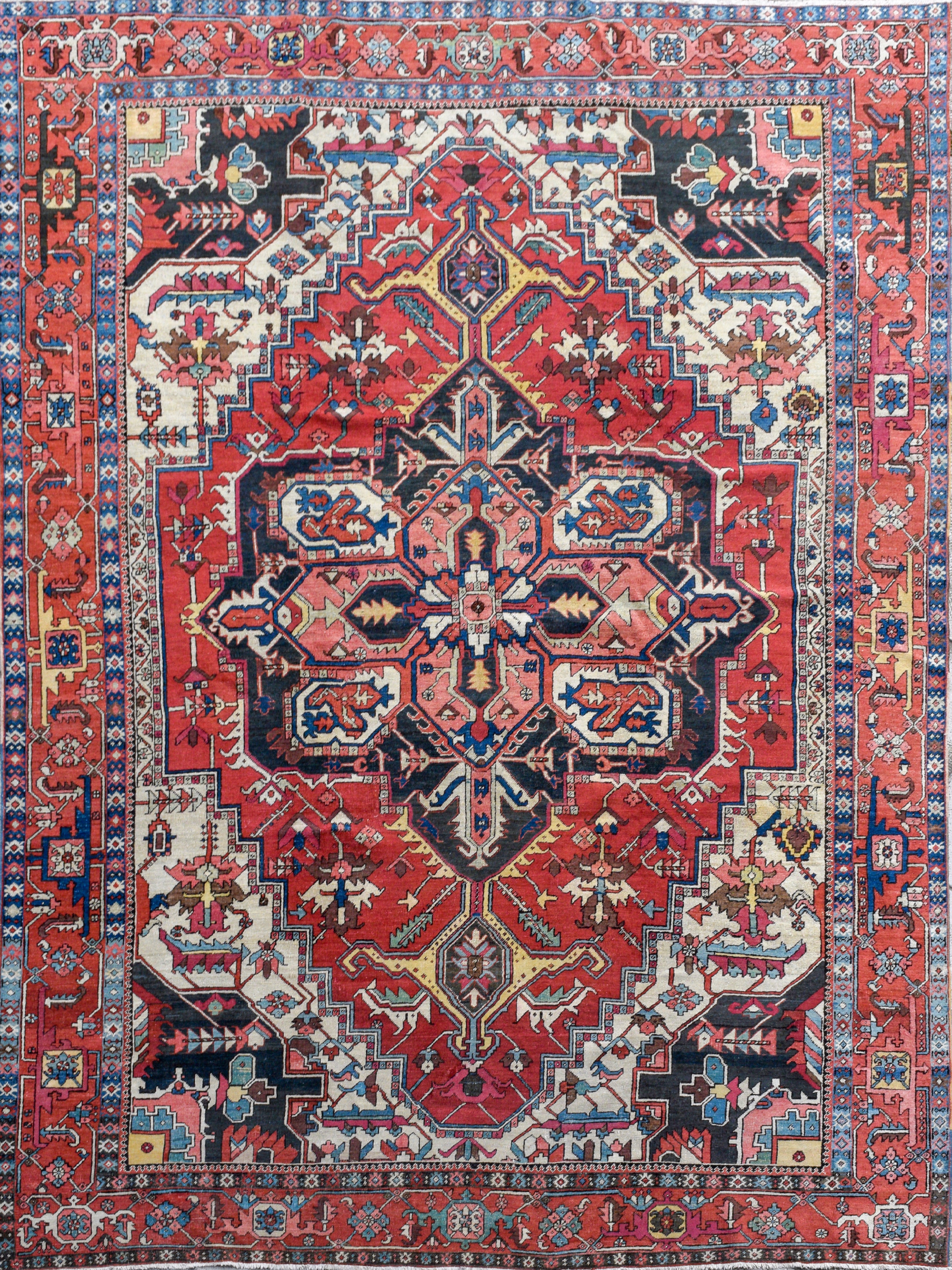 HERIZ SERAPI CARPET