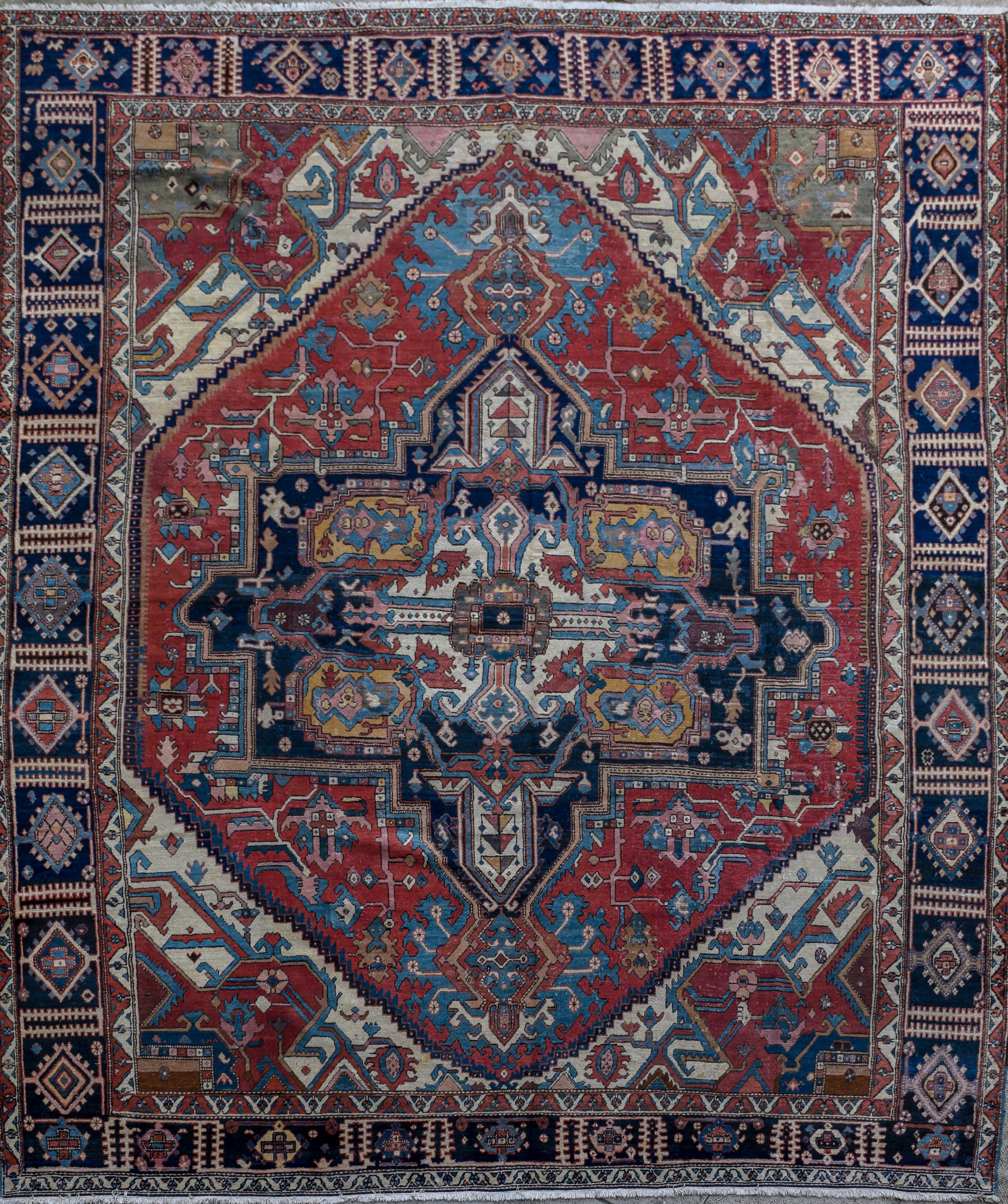 HERIZ CARPET