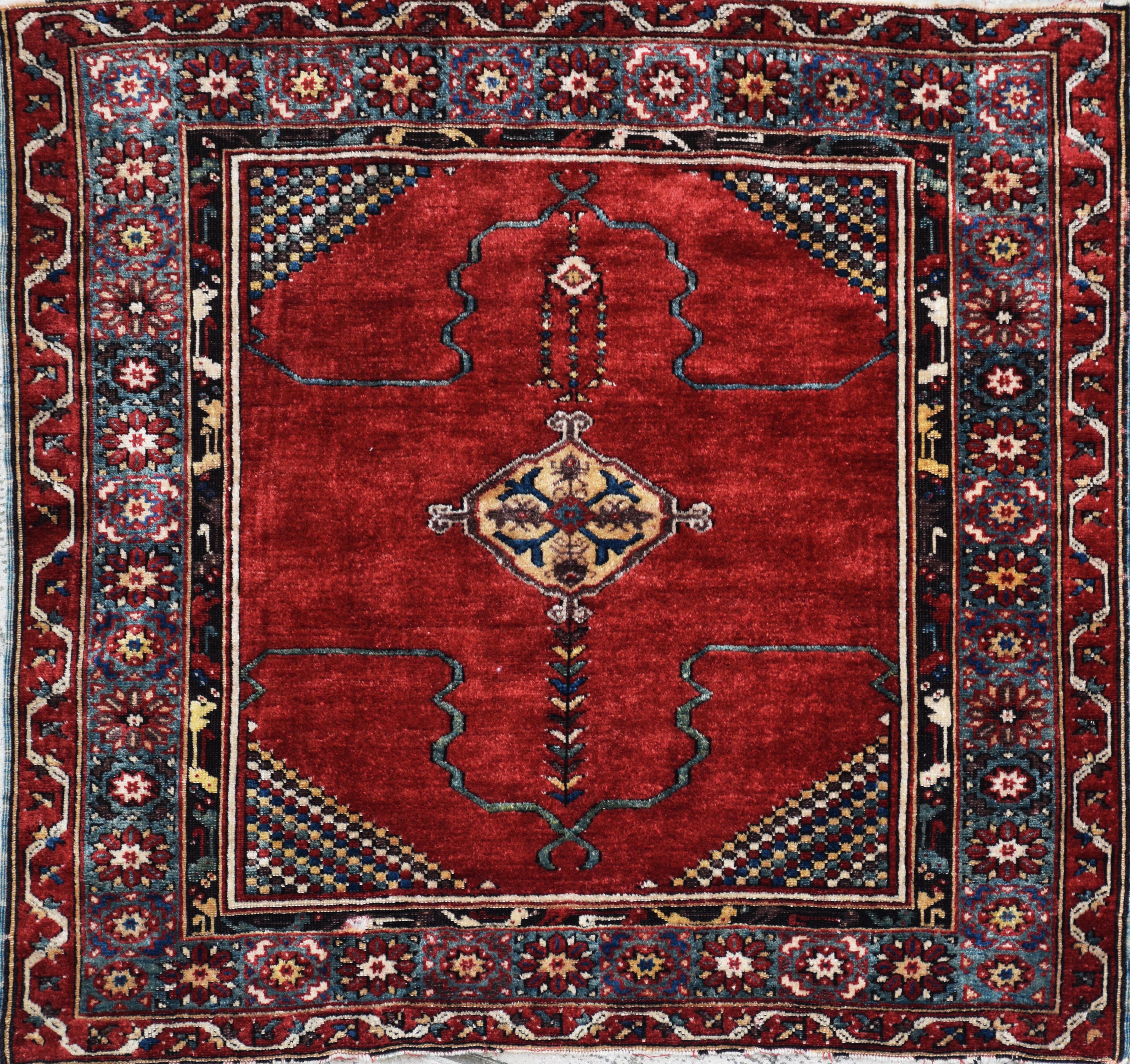 OUSHAG CARPET