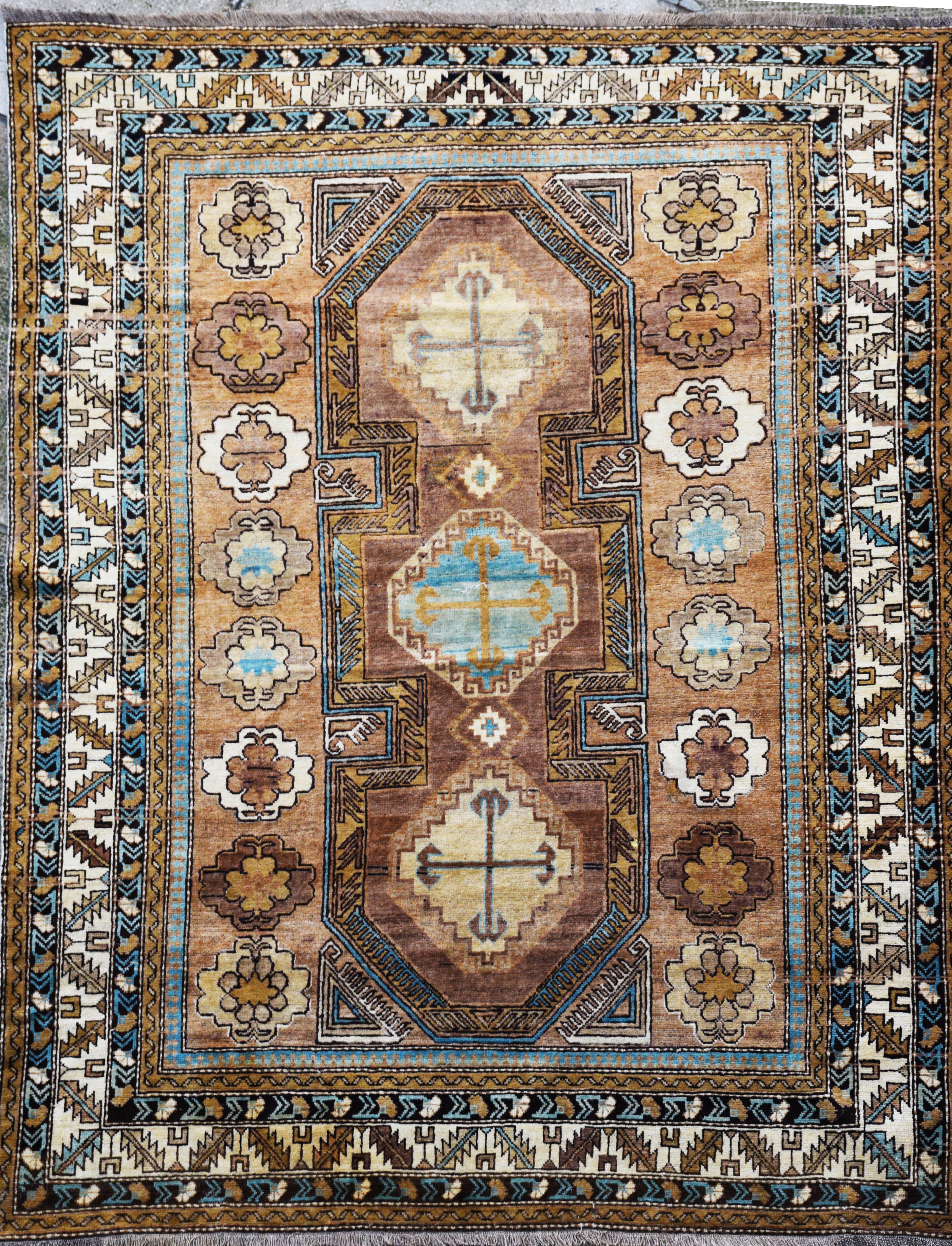 KUBA ORDUTCH CARPET
