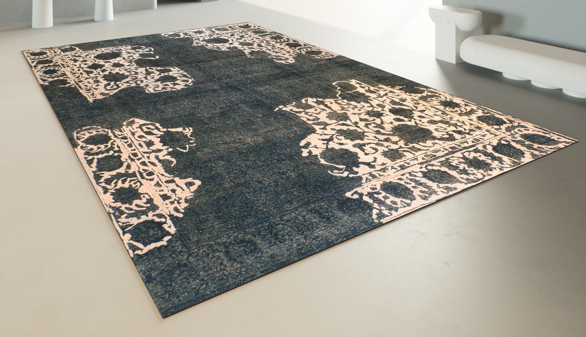VINTAGE CARPET