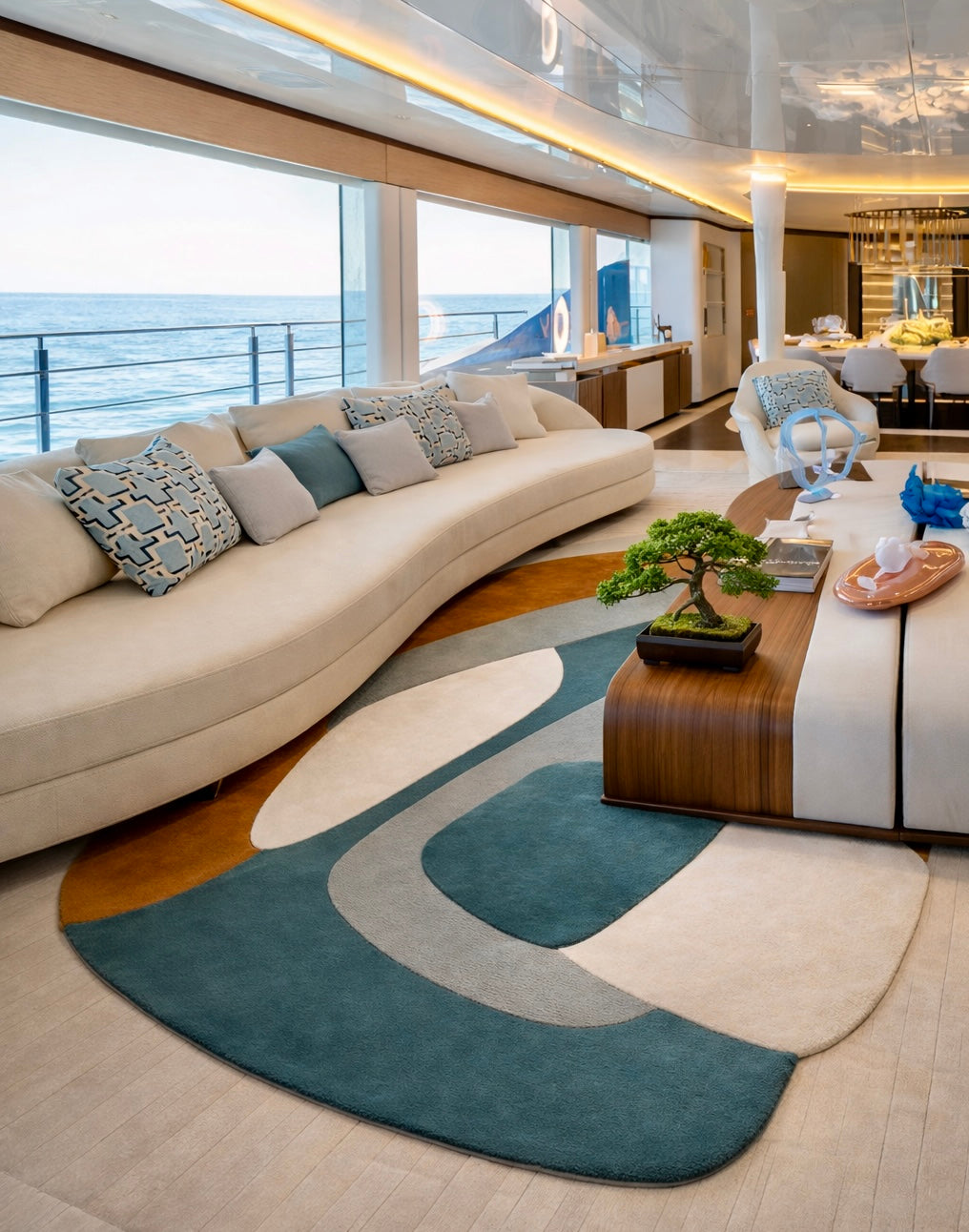 PRIVATE YACHT
